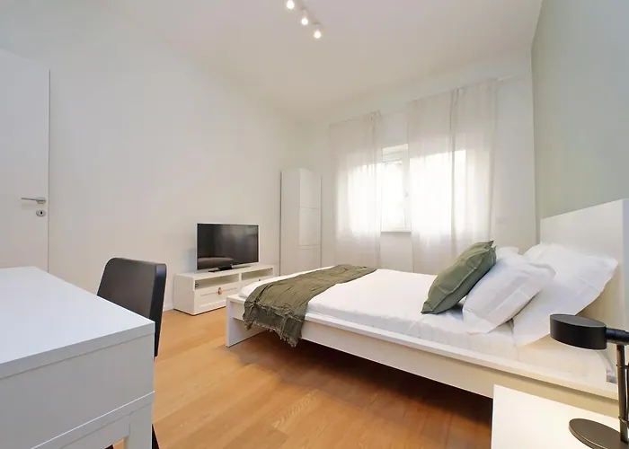 Modern Family Apartment *